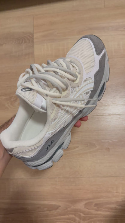 ASICS GEL NYC CREME-GREY (grey laces)